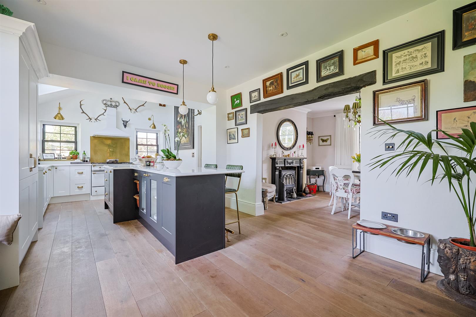 Milan House & Cottage, Overton Lane, Port Eynon, Swansea, SA3 1NR
